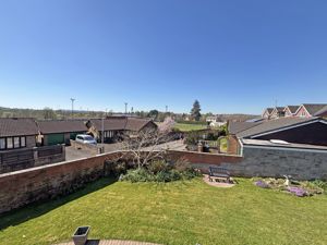 Photo 25- click for photo gallery